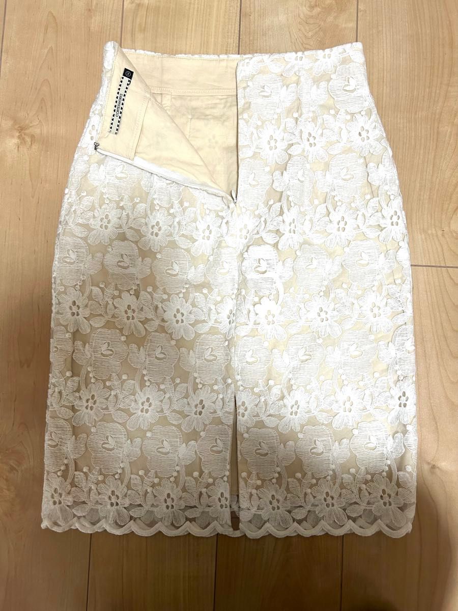 CORTESWORKS ホワイト 花柄レーススカート 総刺繍 布地にも可 総 CORTESWORKS ホワイト 花柄レーススカート 総刺繍 布地にも可 総