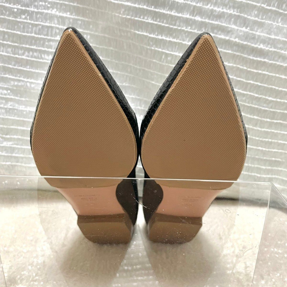 新品 未使用 極美品 ペリーコ アネッリ フラットパンプス 型押し 新品 未使用 極美品 ペリーコ アネッリ フラットパンプス 型押し