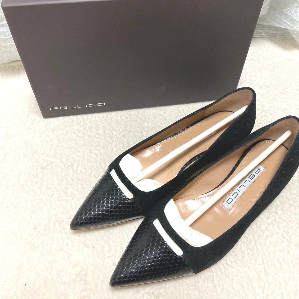 新品 未使用 極美品 ペリーコ アネッリ フラットパンプス 型押し 新品 未使用 極美品 ペリーコ アネッリ フラットパンプス 型押し