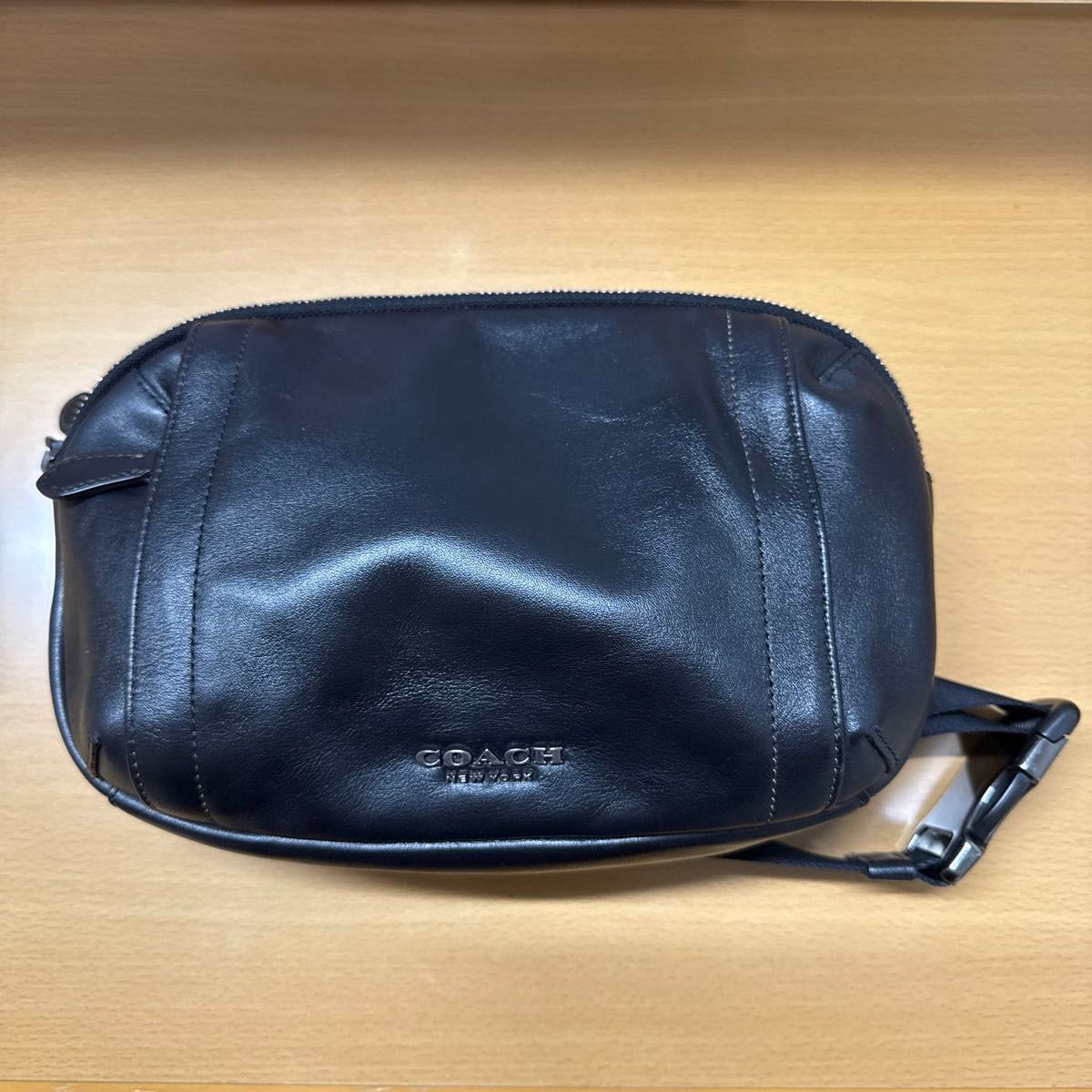 COACH コーチ ボディバッグ ショルダーバッグ 黒皮 ウエスト COACH コーチ ボディバッグ ショルダーバッグ 黒皮 ウエスト