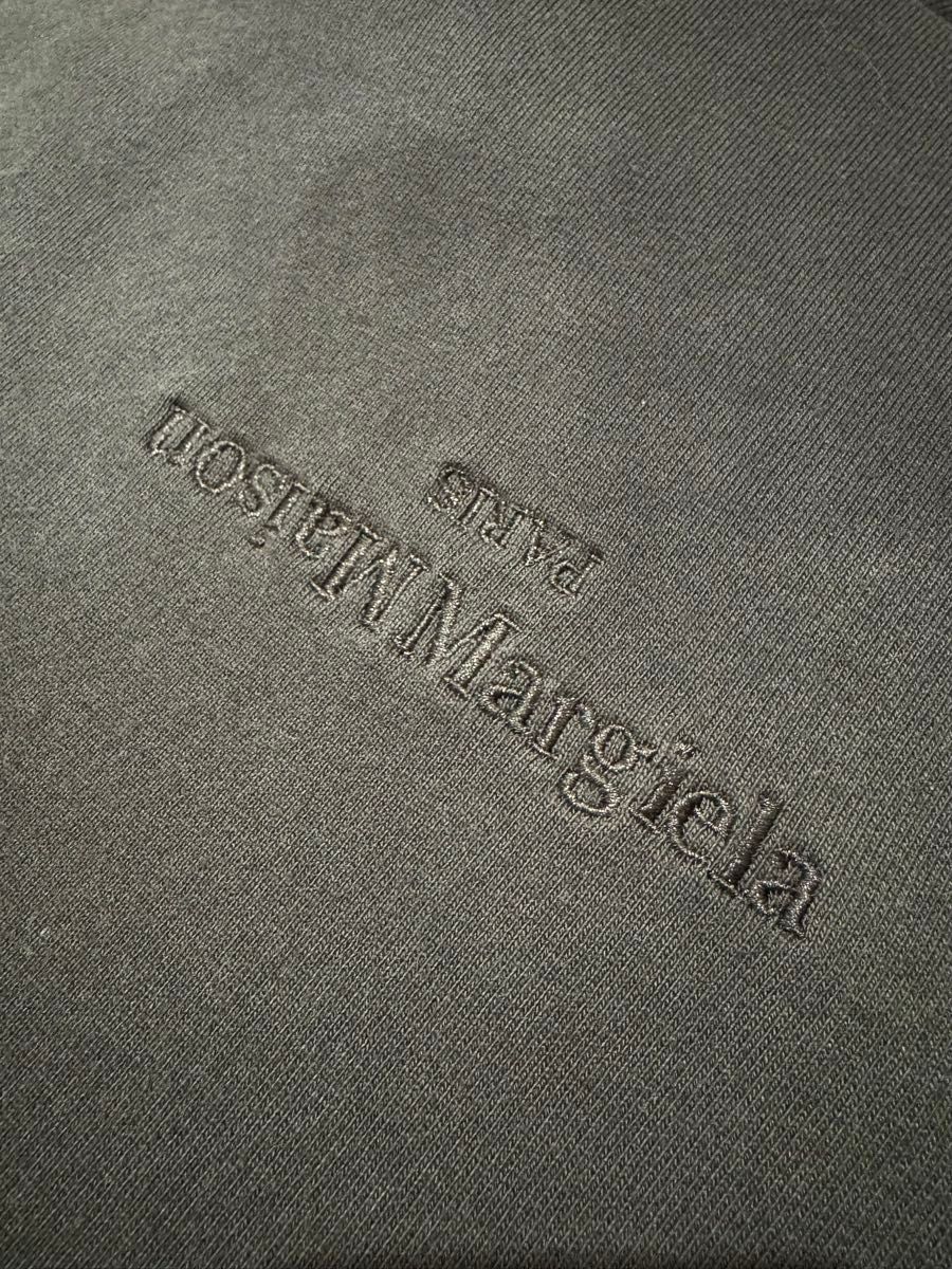 新品タグ付き Maison Margiela リバースロゴ刺繍 フード