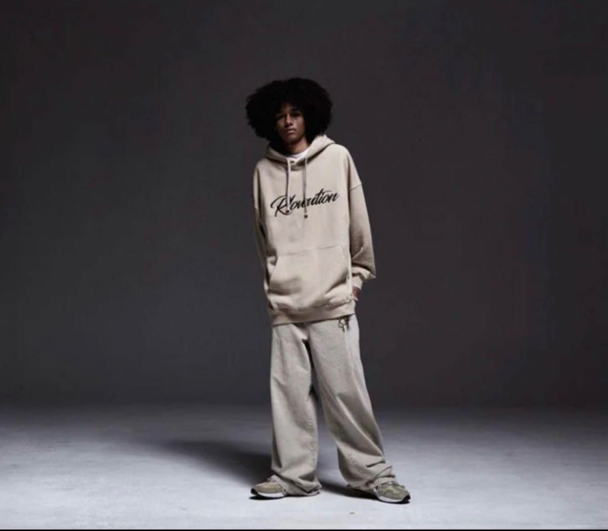 BTS ジョングク着用 GRAFFITIONMIND ラブユーションフーディ M BTS ジョングク着用 GRAFFITIONMIND ラブユーションフーディ M
