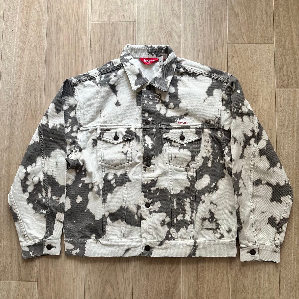 M 】Supreme Denim Trucker Jacket Bleached|Yahoo!フリマ(旧 M 】Supreme Denim Trucker Jacket Bleached|Yahoo!フリマ(旧