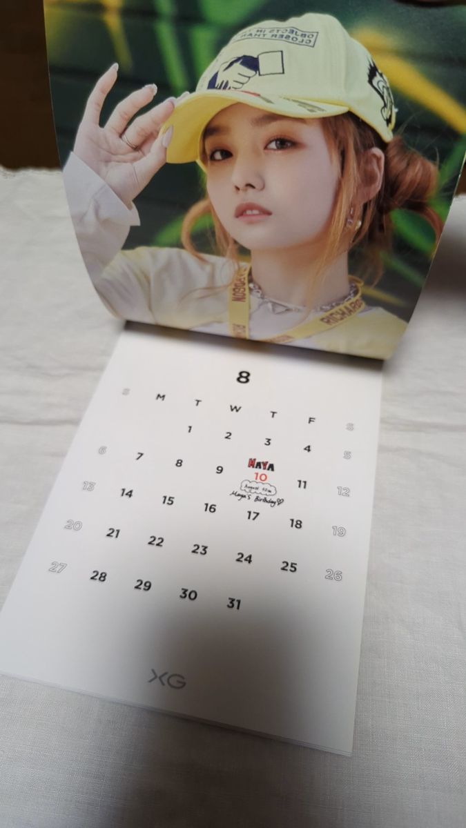 XG 2024 SEASON'S GREETINGS 卓上カレンダー 2023カレンダー 2023box
