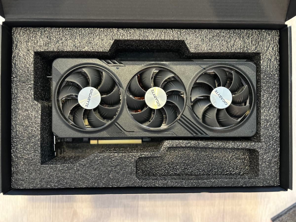 GPU】GIGABYTE GEFORCE RTX 4070 OCグラフィックボード|Yahoo GPU】GIGABYTE GEFORCE RTX 4070 OCグラフィックボード|Yahoo