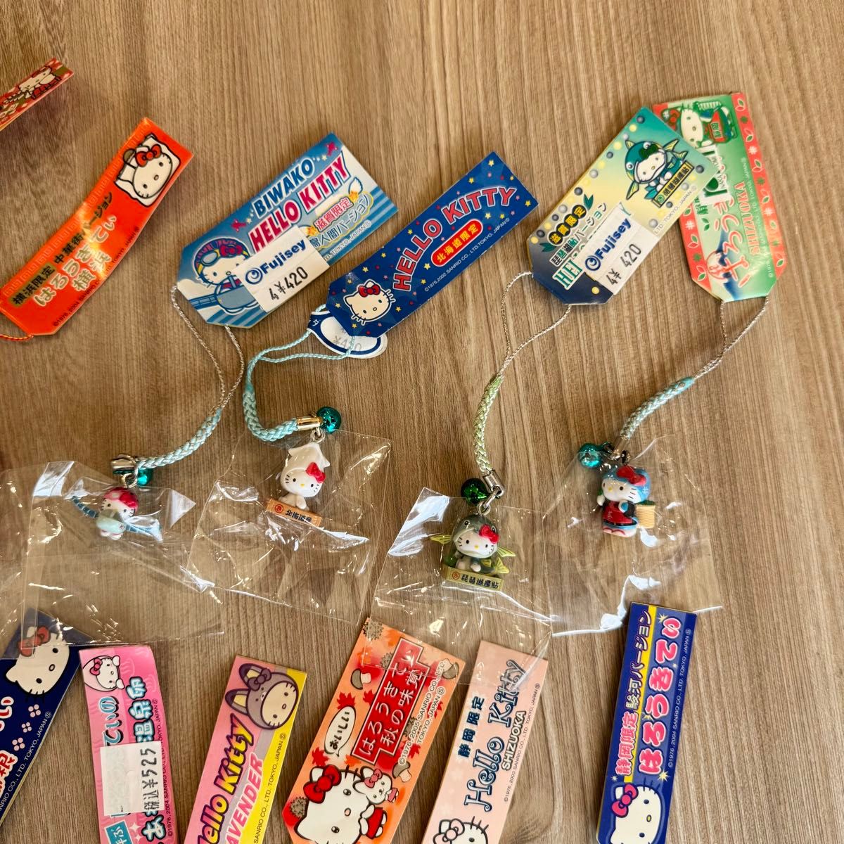 ご当地キティ ハローキティ ストラップ 19個セット まとめ売り ご当地キティ ハローキティ ストラップ 19個セット まとめ売り