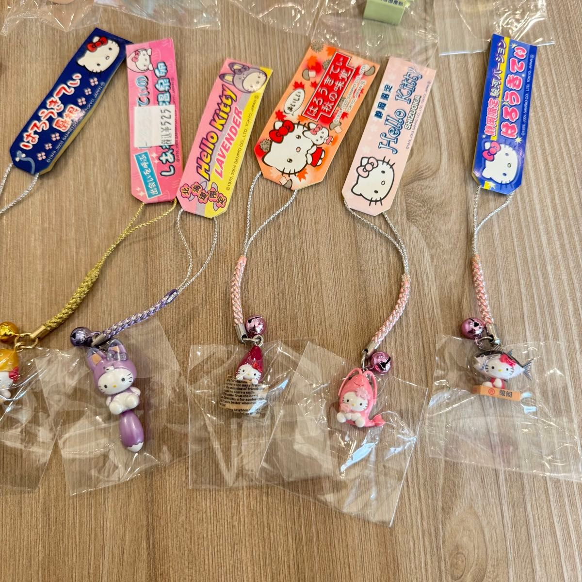 ご当地キティ ハローキティ ストラップ 19個セット まとめ売り ご当地キティ ハローキティ ストラップ 19個セット まとめ売り