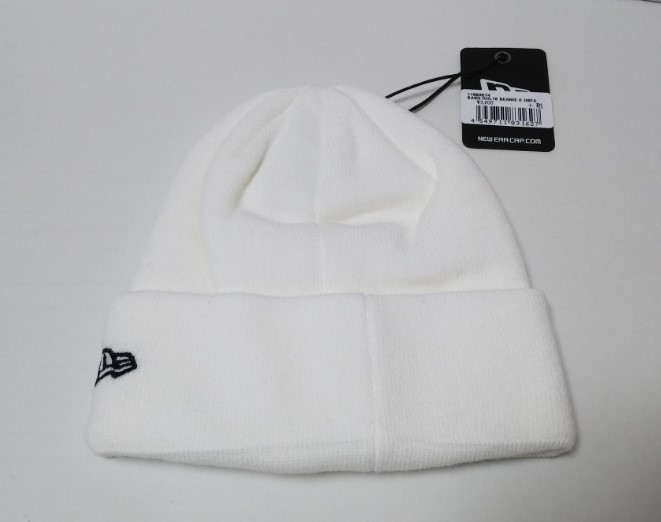 NEW ERA ニューエラxバスキア コラボ ニットキャップ 白 クラウン ワード プリント生地貼り付け フリーサイズ※未使用品/商品タグ付き/稀少_画像2