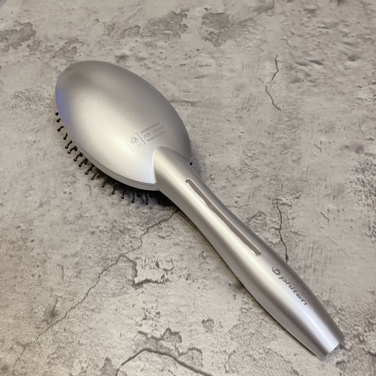 美品 YUKO Phiten デイリーケア LED ヘアブラシ ファイティン 美品 YUKO Phiten デイリーケア LED ヘアブラシ ファイティン