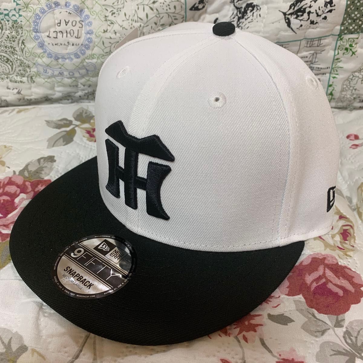 阪神タイガース×90周年9FIFTY キャップ ホワイト/ブラック 新品 阪神タイガース×90周年9FIFTY キャップ ホワイト/ブラック 新品