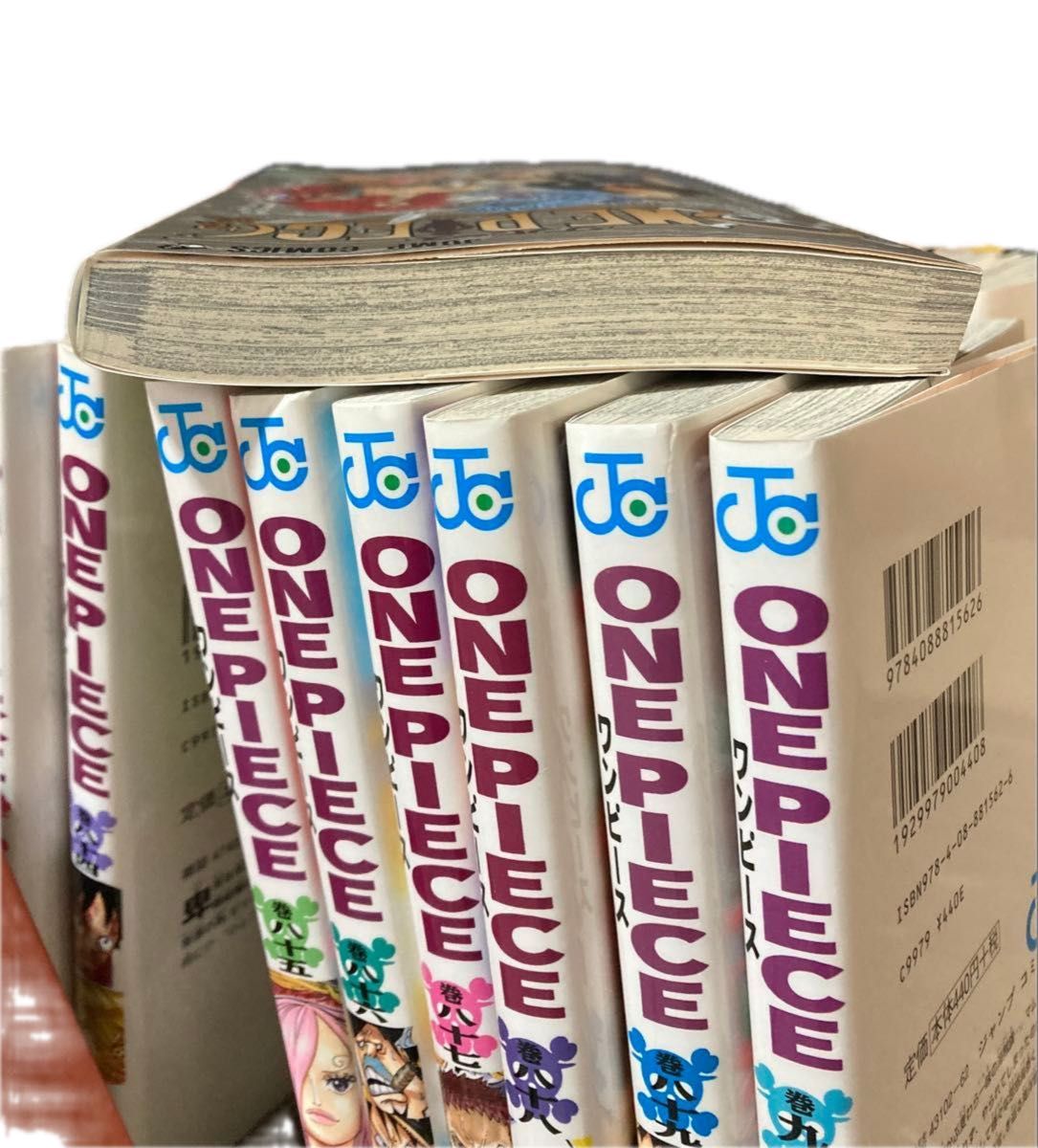 良品 ONE PIECEワンピース1巻~110巻全巻セット+3冊 尾田栄一郎 良品 ONE PIECEワンピース1巻~110巻全巻セット+3冊 尾田栄一郎