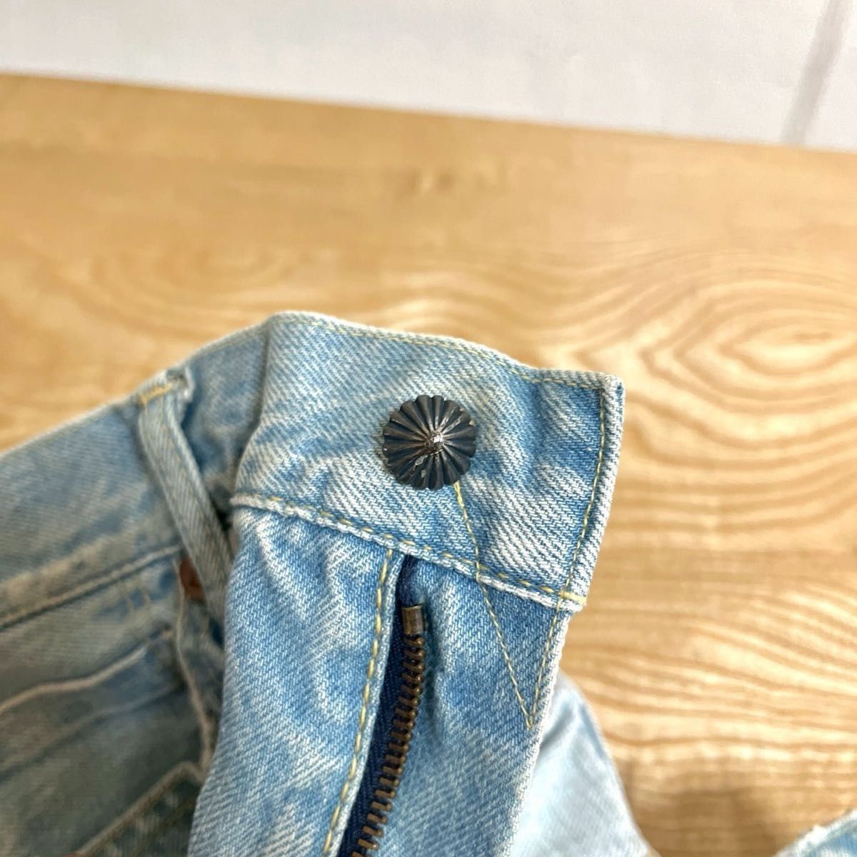 美品 SEVESKIG / セヴシグ クラッシュリペア加工 コンチョボタン 美品 SEVESKIG / セヴシグ クラッシュリペア加工 コンチョボタン