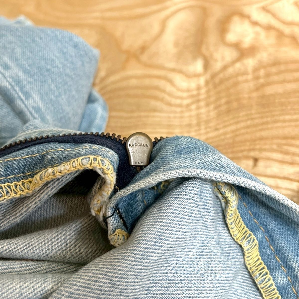 美品 SEVESKIG / セヴシグ クラッシュリペア加工 コンチョボタン 美品 SEVESKIG / セヴシグ クラッシュリペア加工 コンチョボタン