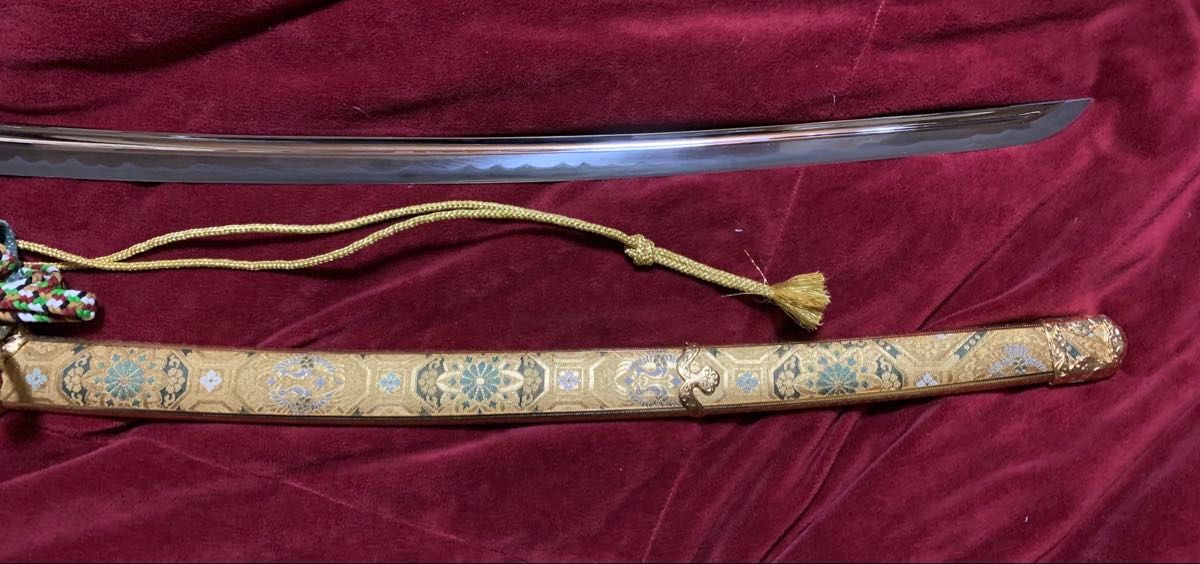 合法的な模造刀 超稀少逸品 飾太刀拵風 錦 布地包 鍍金の長覆輪 合法的な模造刀 超稀少逸品 飾太刀拵風 錦 布地包 鍍金の長覆輪