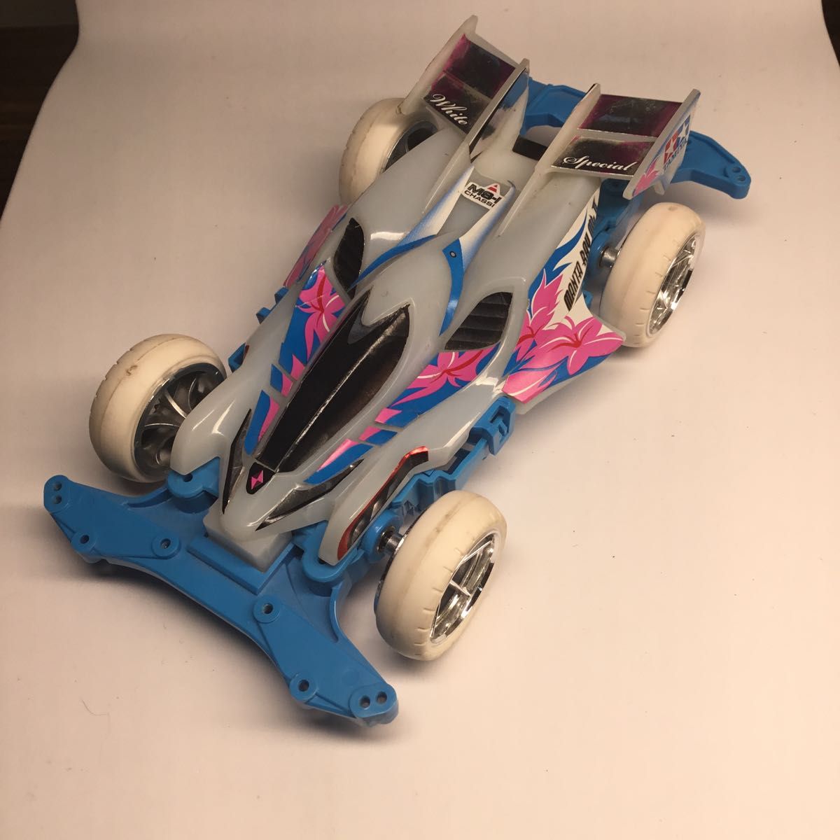 タミヤ ミニ四駆 組立済 マンタレイmk2 ホワイトスペシャル タミヤ ミニ四駆 組立済 マンタレイmk2 ホワイトスペシャル