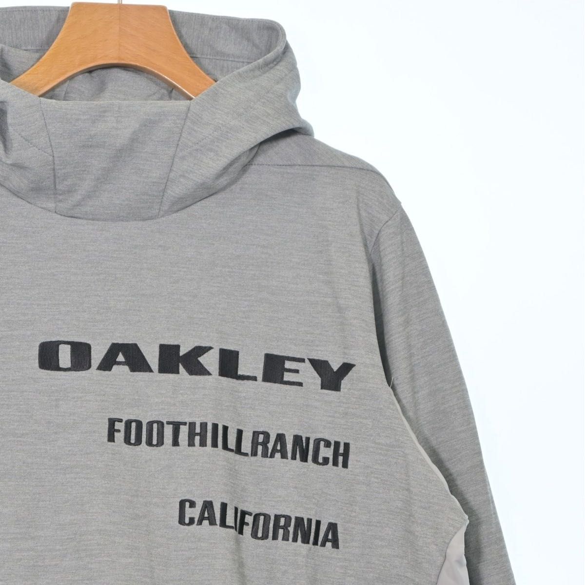 極美品 OAKLEY オークリーゴルフ パーカー プルオーバー 極美品 OAKLEY オークリーゴルフ パーカー プルオーバー