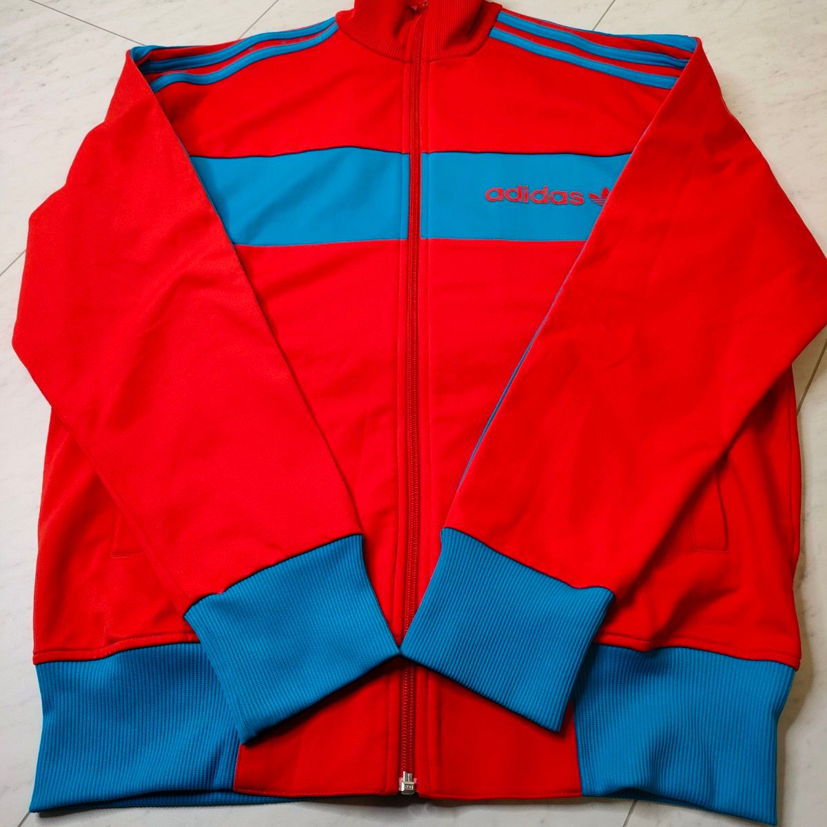 adidas Originals】Y2K トラックジャケット 黒タグ 希少カラー adidas Originals】Y2K トラックジャケット 黒タグ 希少カラー