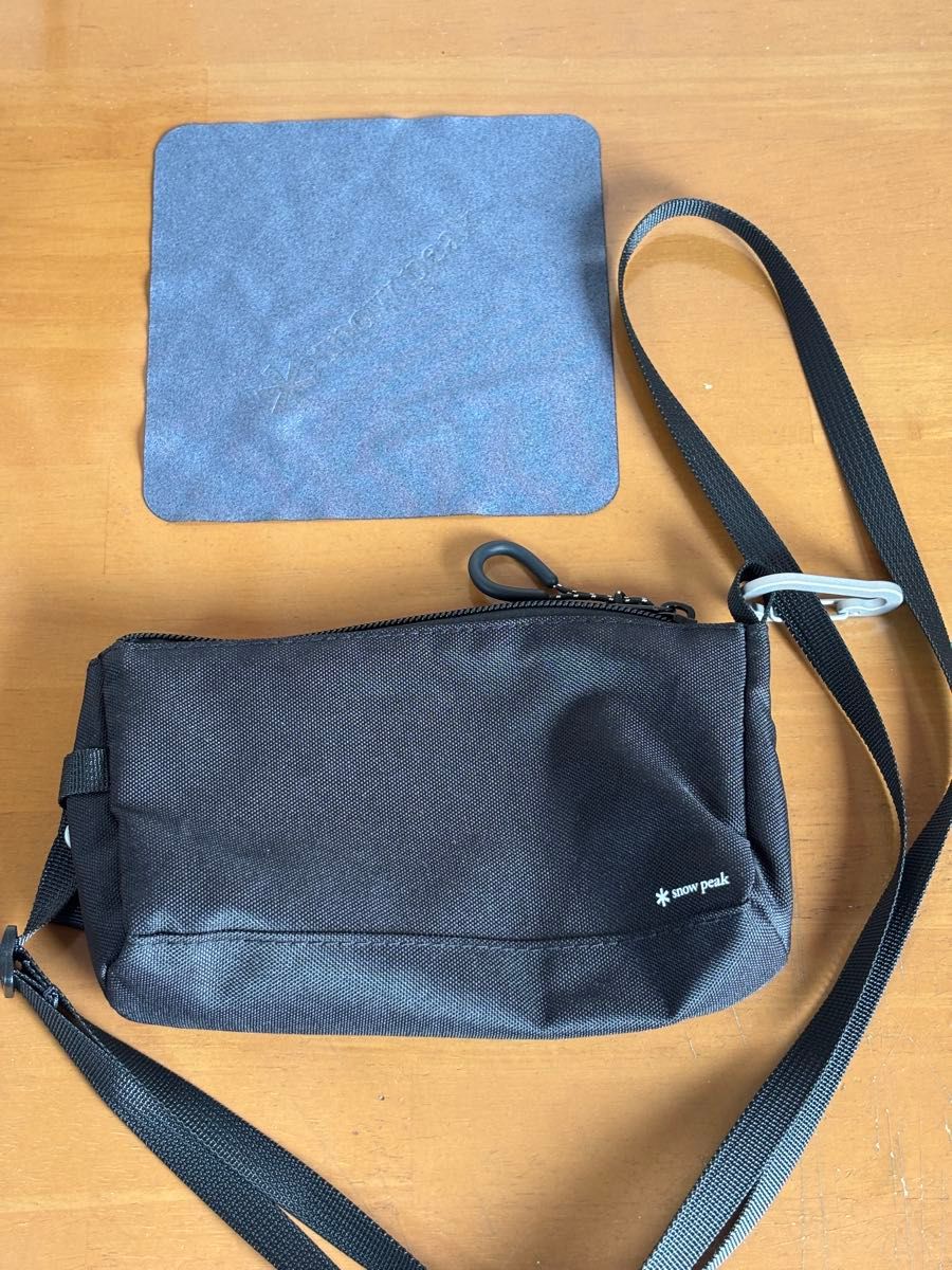 JINS × snowpeak サコッシュ ショルダーバッグ サングラスケース JINS × snowpeak サコッシュ ショルダーバッグ サングラスケース