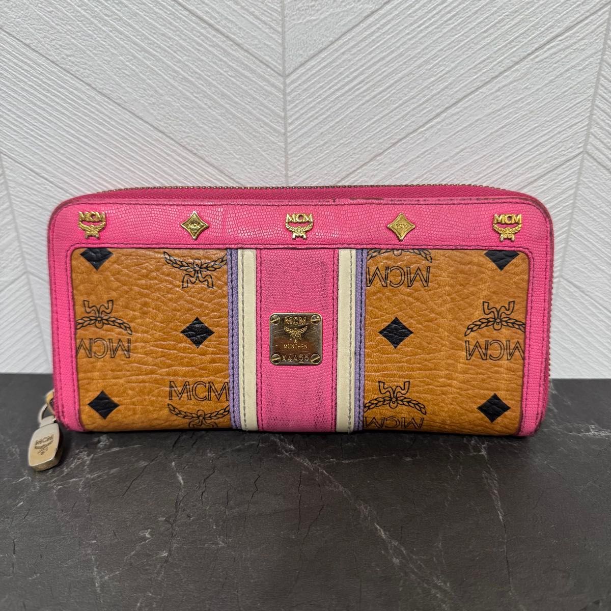 MCM 長財布/ピンク|Yahoo!フリマ(旧PayPayフリマ) MCM 長財布/ピンク|Yahoo!フリマ(旧PayPayフリマ)