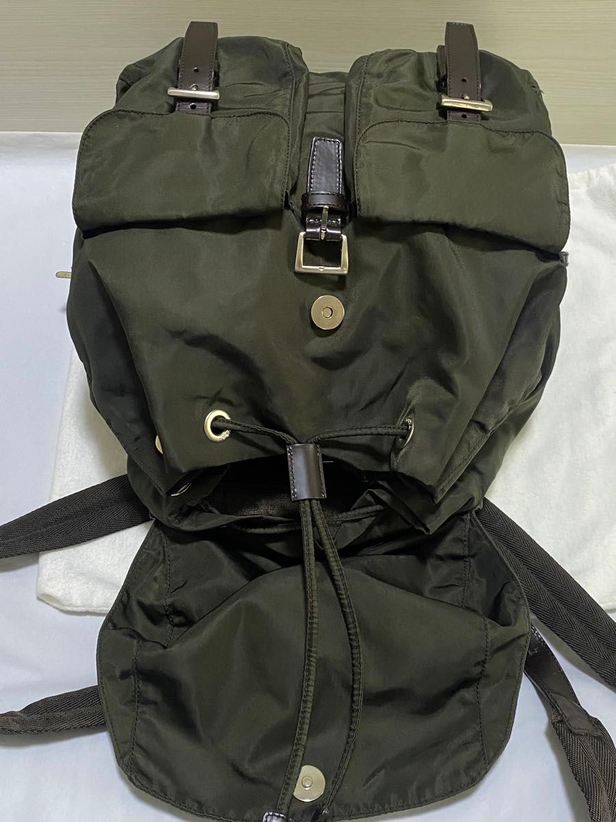 美品 PRADA リュック テスート ナイロン ダークブラウン バック 美品 PRADA リュック テスート ナイロン ダークブラウン バック