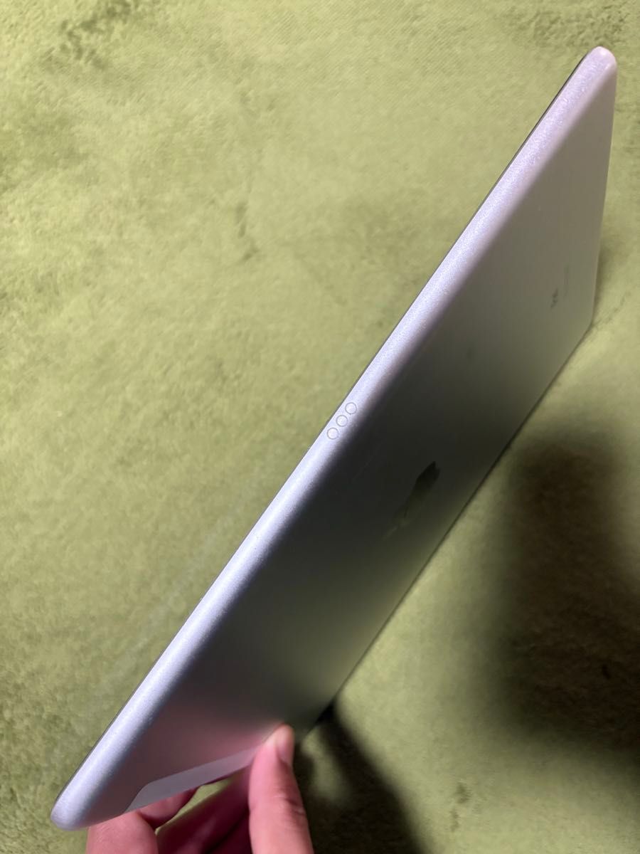 iPad 第9世代 64GB cellularモデル SIMフリー バッテリー97 iPad 第9世代 64GB cellularモデル SIMフリー バッテリー97