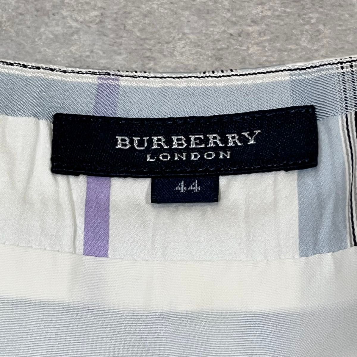 BURBERRY BLUE LABEL チェック柄 プリーツスカート サイズ44 BURBERRY BLUE LABEL チェック柄 プリーツスカート サイズ44