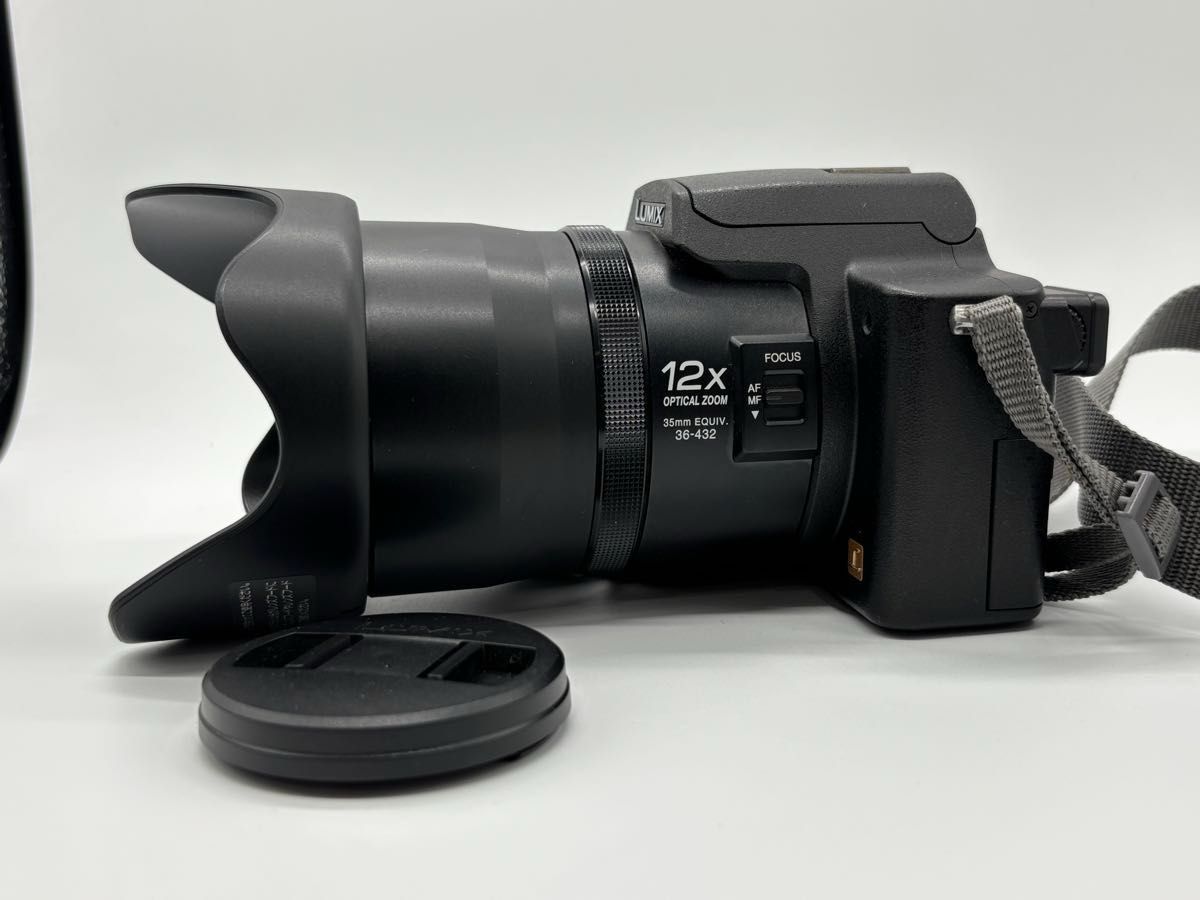 Panasonic デジタルカメラ DMC FZ20 K 本体 レンズ付き 箱付き Panasonic デジタルカメラ DMC FZ20 K 本体 レンズ付き 箱付き