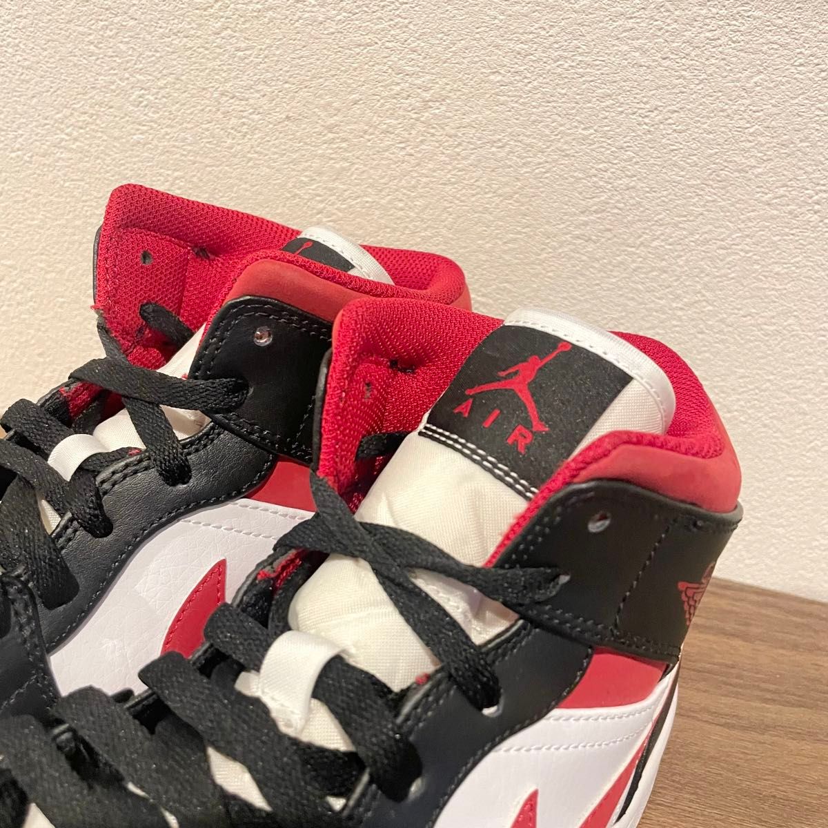 NIKE AIR JORDAN 1 MID Gym Red Black ナイキ エア ジョーダン NIKE AIR JORDAN 1 MID Gym Red Black ナイキ エア ジョーダン