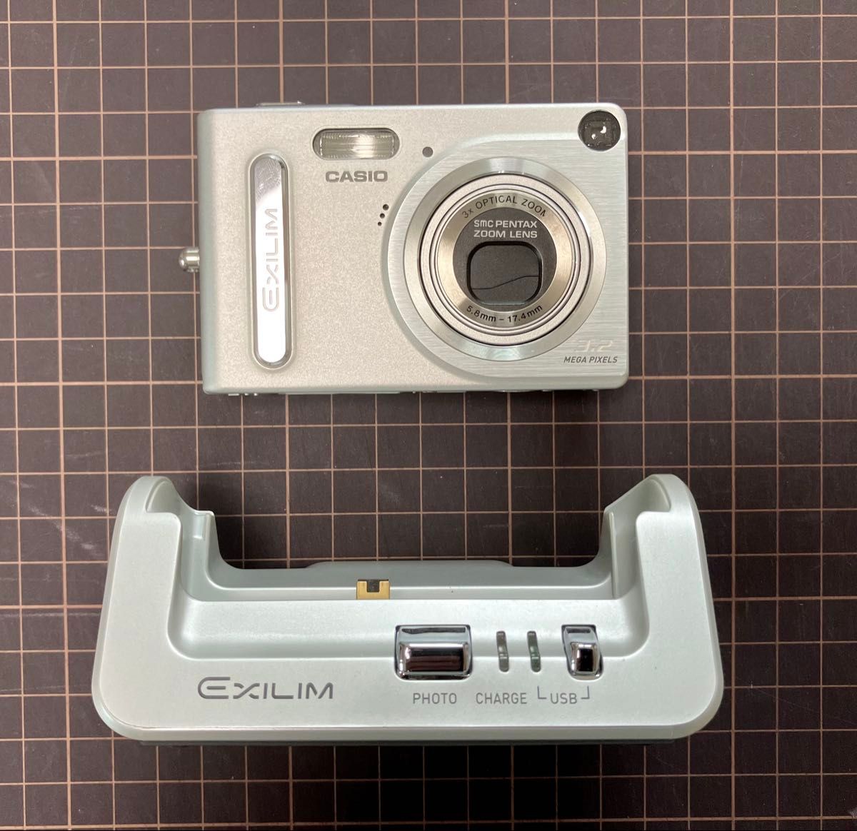 気まぐれ値引中−3000円 CASIO EXILIM エクシリム コンパクト 気まぐれ値引中−3000円 CASIO EXILIM エクシリム コンパクト