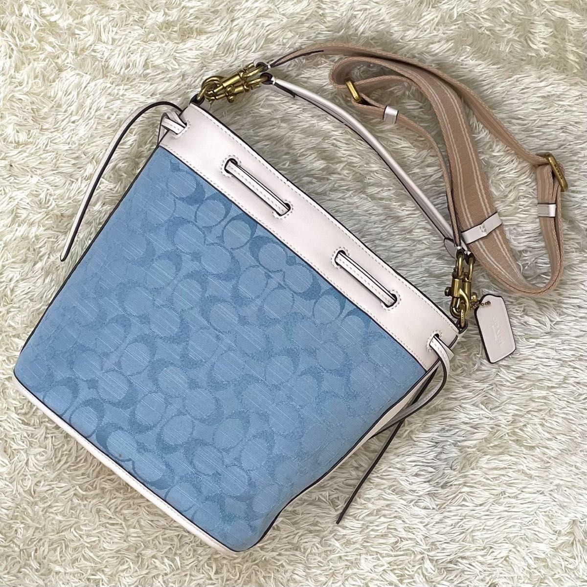 極美品】COACH コーチ ショルダーバッグ バケット レザー デニム 極美品】COACH コーチ ショルダーバッグ バケット レザー デニム