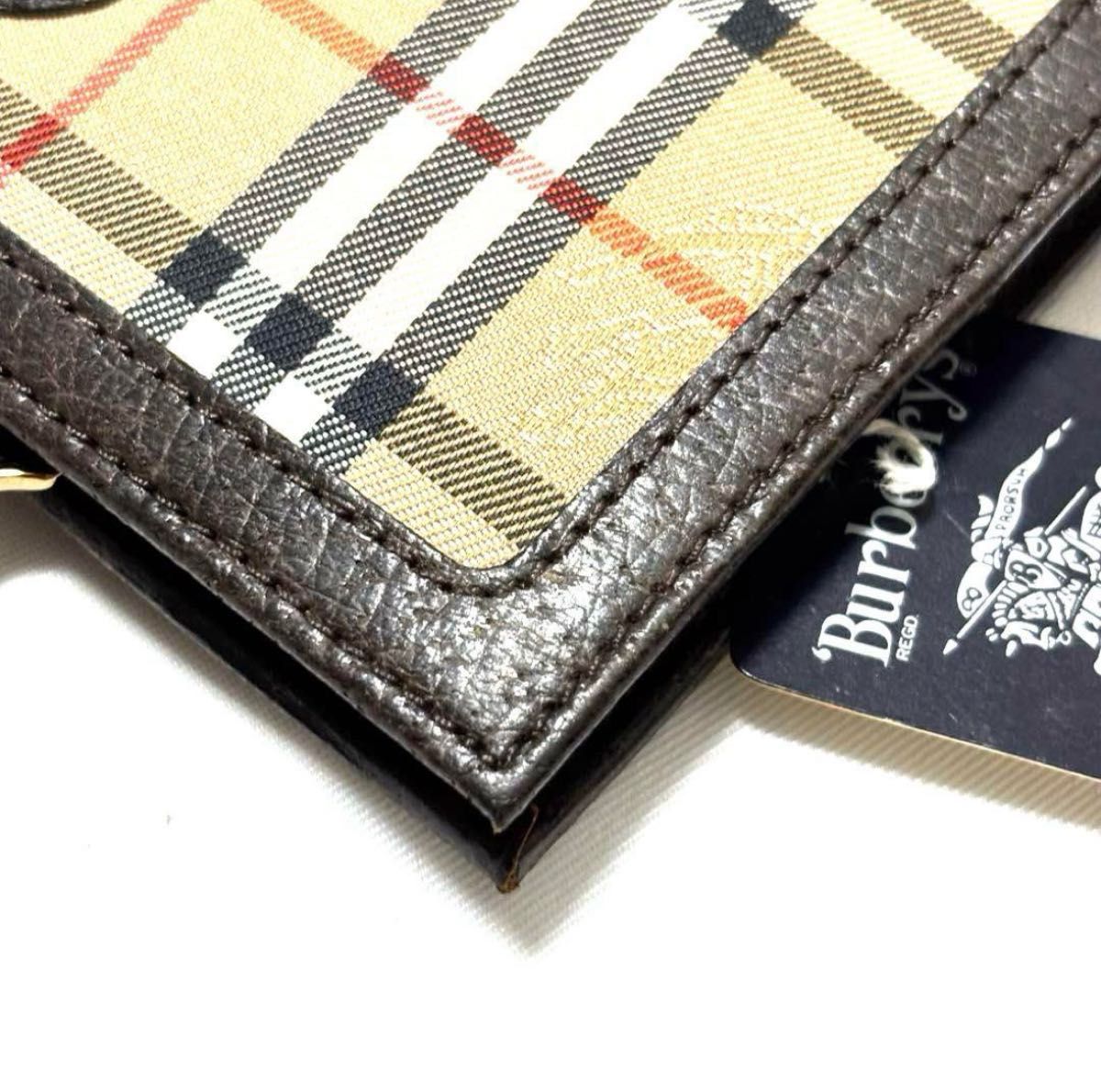 未使用品 BURBERRY バーバリー ノバチェック 折り財布 金がま口 未使用品 BURBERRY バーバリー ノバチェック 折り財布 金がま口