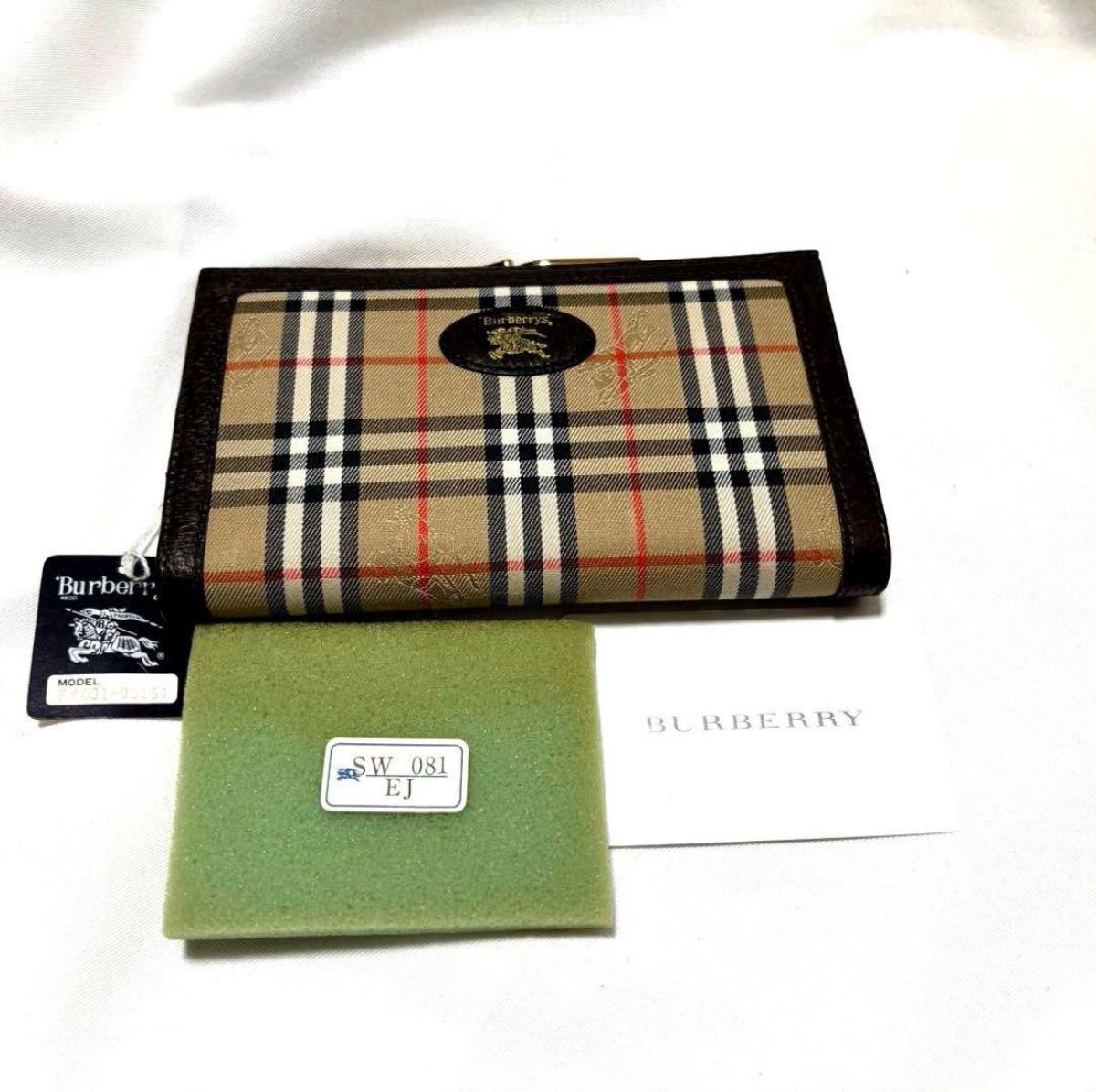 未使用品 BURBERRY バーバリー ノバチェック 折り財布 金がま口 未使用品 BURBERRY バーバリー ノバチェック 折り財布 金がま口