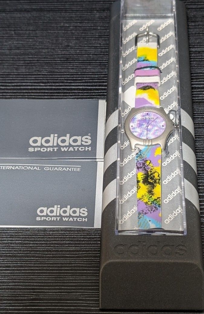 adidas 未使用タグ付き 腕時計 カラフル 限定品｜Yahoo!フリマ