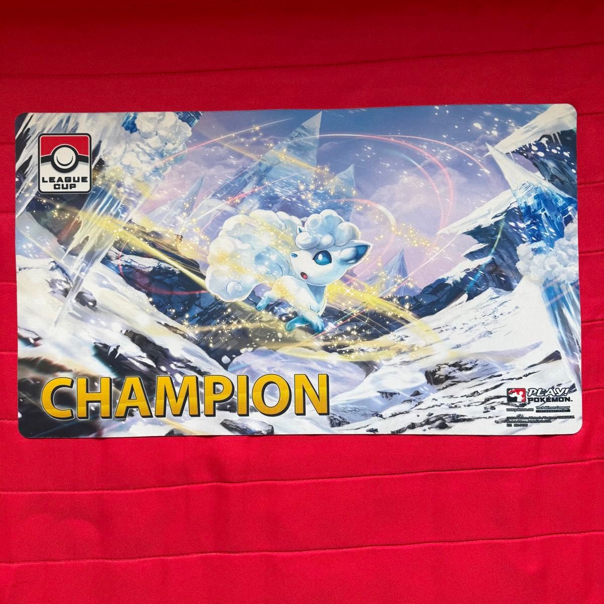 特価】アローラロコン CHAMPION ポケモンカード プレイマット 特価】アローラロコン CHAMPION ポケモンカード プレイマット