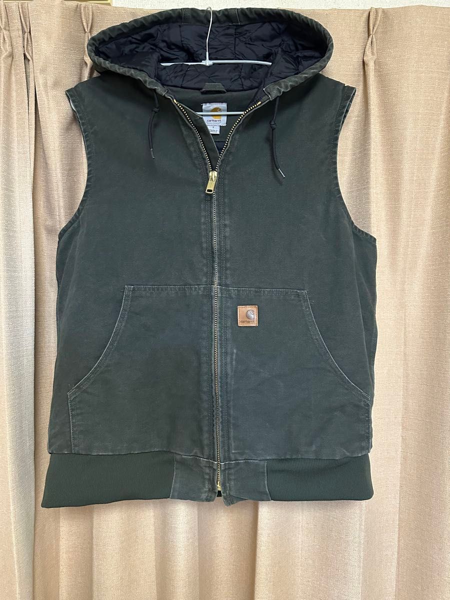 carhartt カーハート (メキシコ製)ダックベスト フード付き RN carhartt カーハート (メキシコ製)ダックベスト フード付き RN