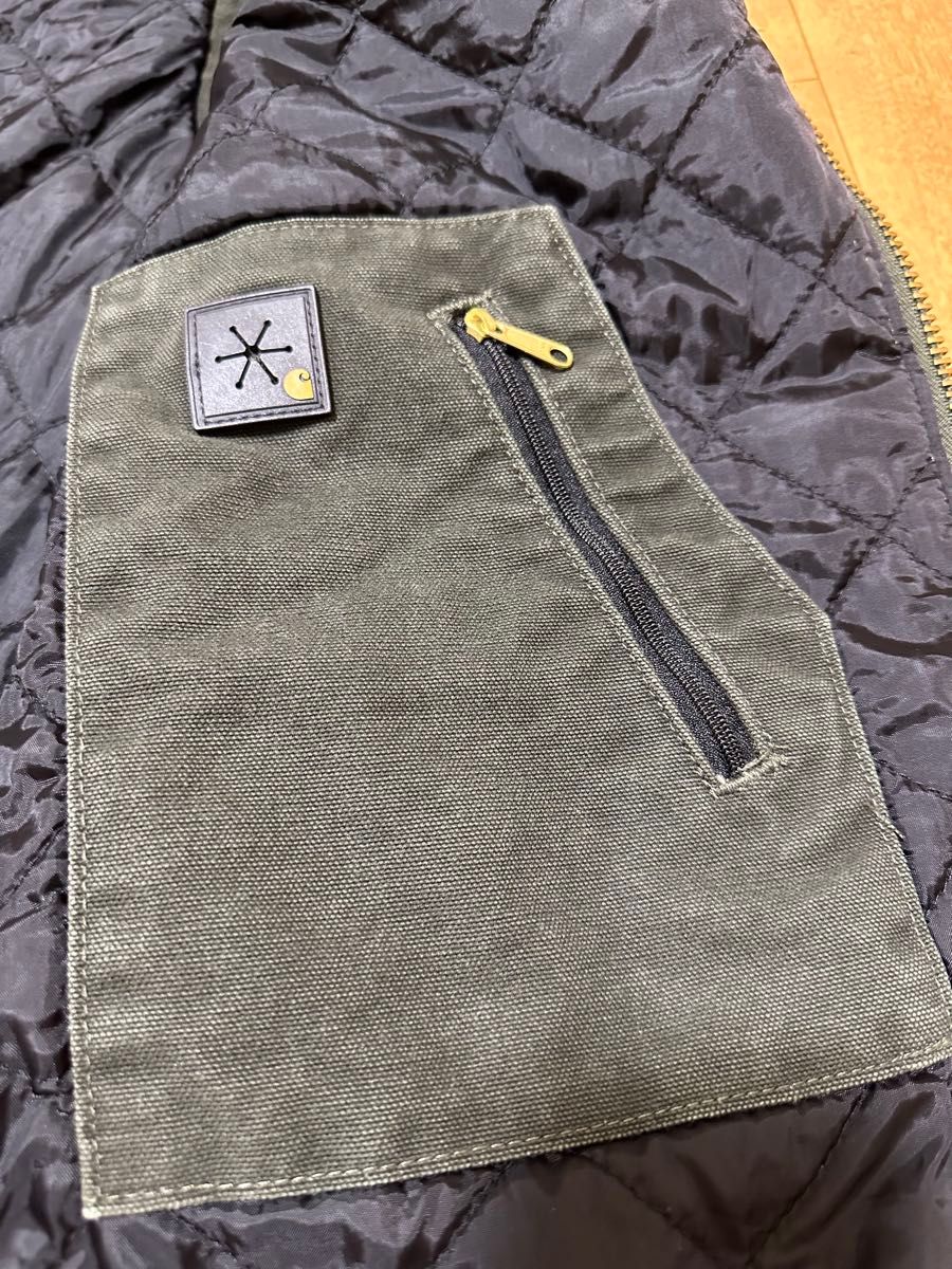 carhartt カーハート (メキシコ製)ダックベスト フード付き RN carhartt カーハート (メキシコ製)ダックベスト フード付き RN