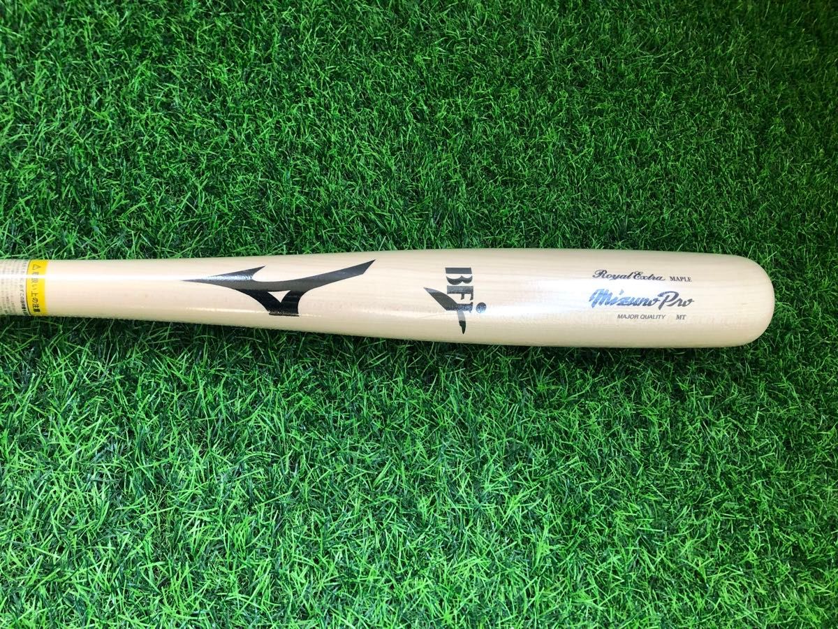 新品】ミズノプロ 硬式木製バット 上林型 84cm/890g 1CJWH22500 新品】ミズノプロ 硬式木製バット 上林型 84cm/890g 1CJWH22500
