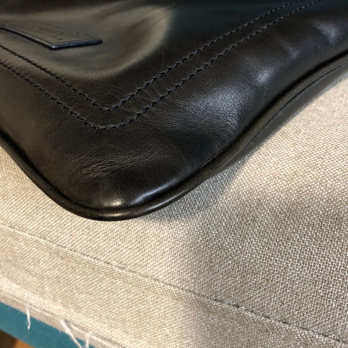 BALLY ショルダーバッグ レザー ブラック ストライプトレイン BALLY ショルダーバッグ レザー ブラック ストライプトレイン