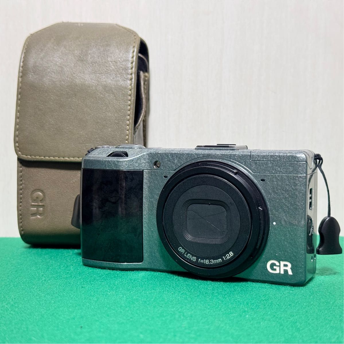 限定品 RICOH リコー APS-C GR Limited Edition コンデジ カメラ 限定品 RICOH リコー APS-C GR Limited Edition コンデジ カメラ
