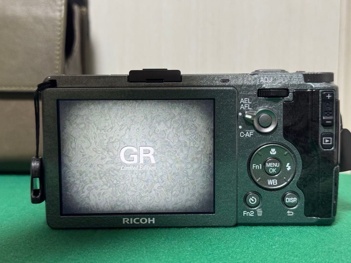 限定品 RICOH リコー APS-C GR Limited Edition コンデジ カメラ 限定品 RICOH リコー APS-C GR Limited Edition コンデジ カメラ