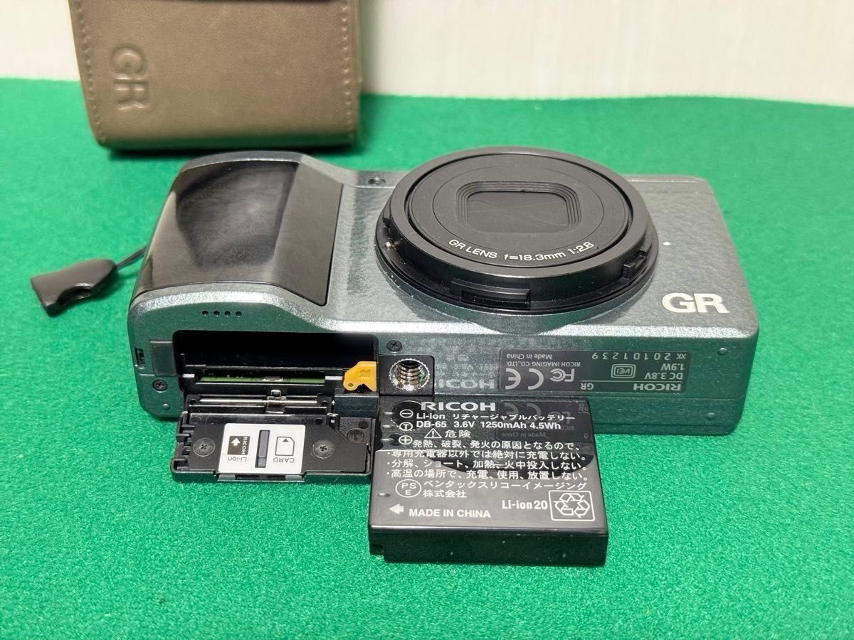 限定品 RICOH リコー APS-C GR Limited Edition コンデジ カメラ 限定品 RICOH リコー APS-C GR Limited Edition コンデジ カメラ