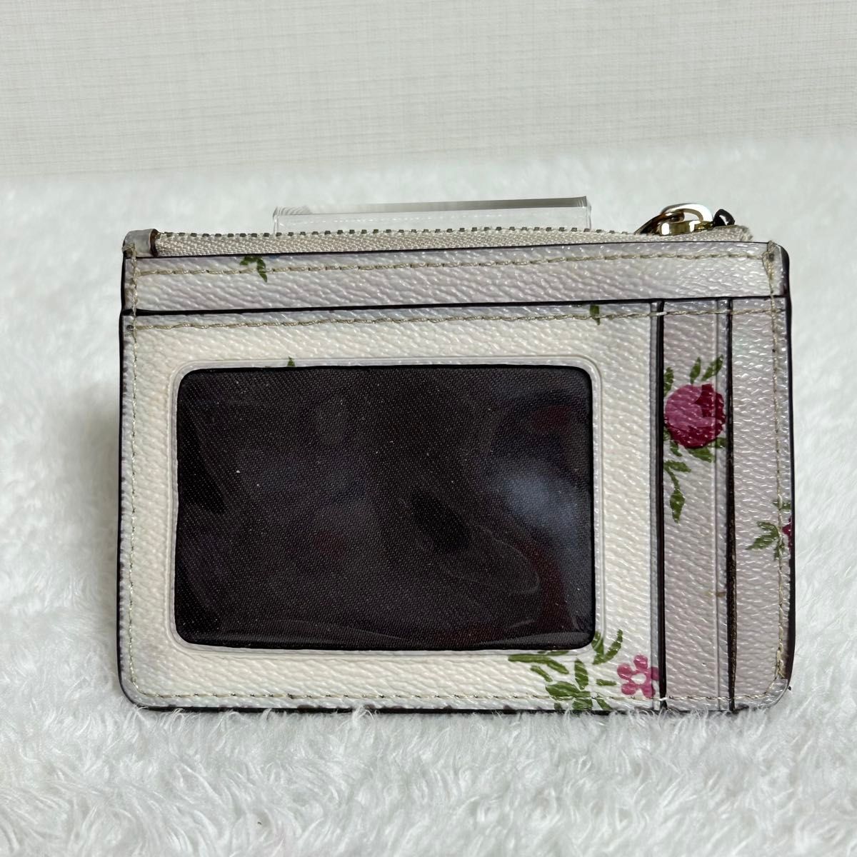 COACH コーチ 花柄 フラワー コインケース 小銭入れ カード COACH コーチ 花柄 フラワー コインケース 小銭入れ カード