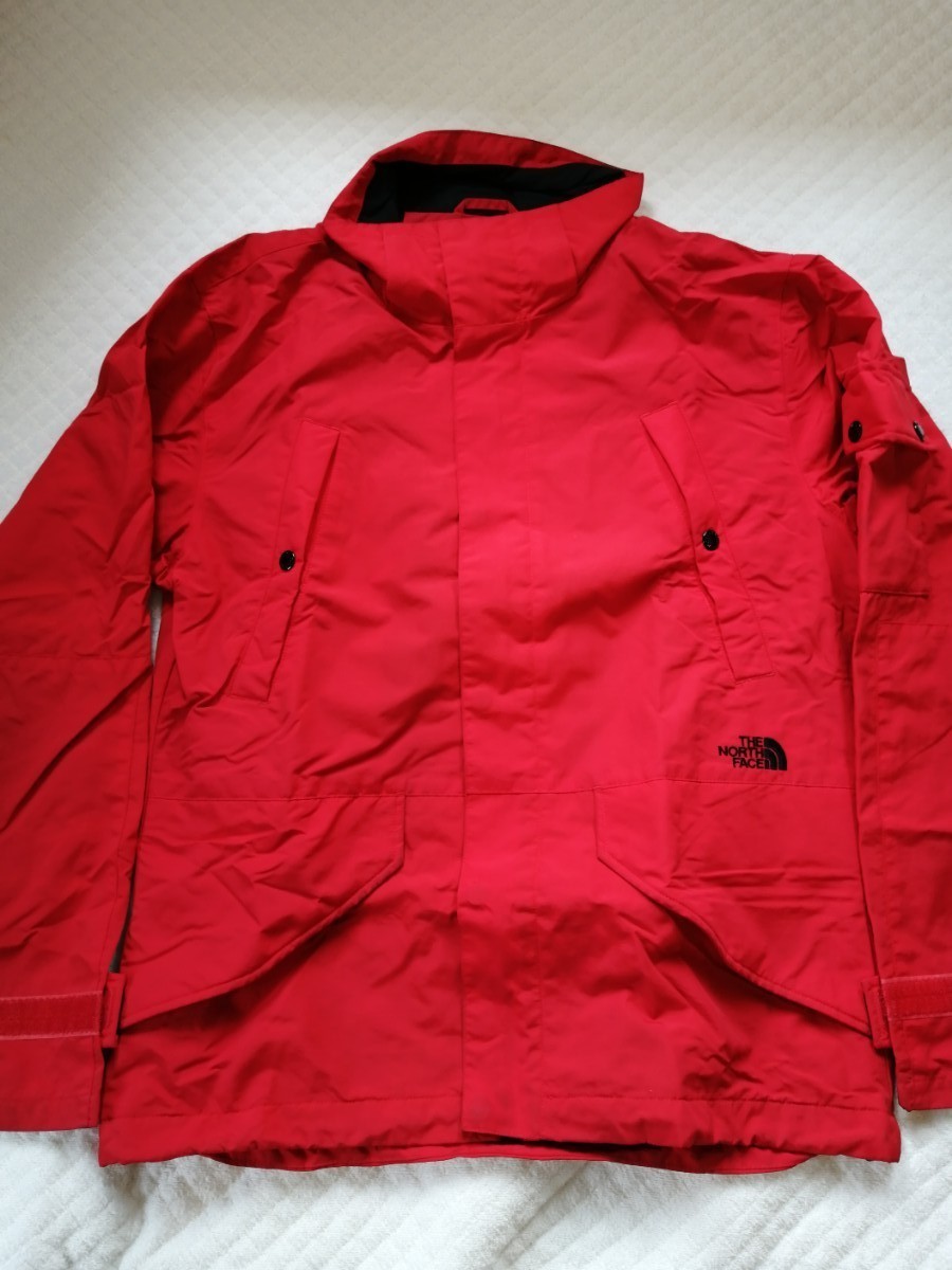 マウンテンジャケット　sizeM赤色　海外正規品 　THE NORTH FACE