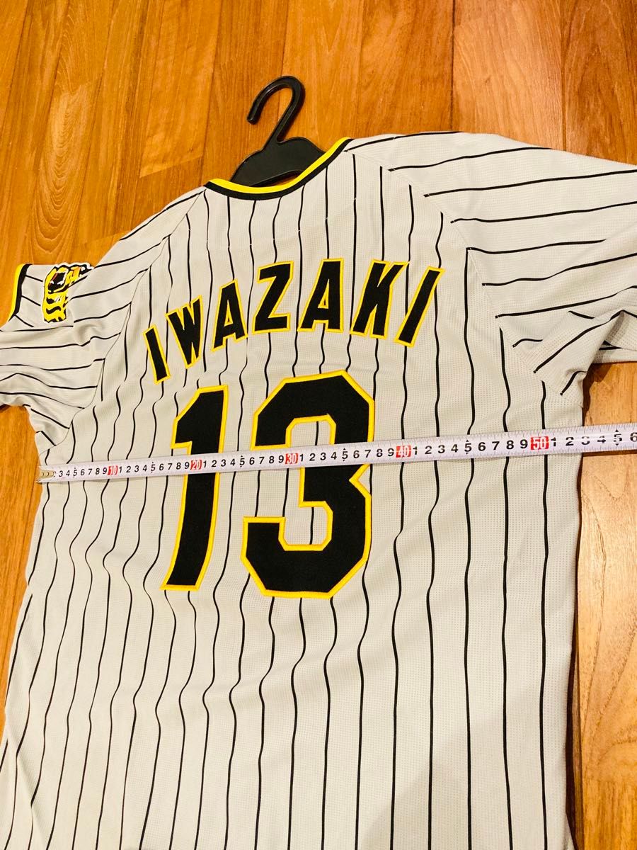 定価8000円 ミズノ 阪神タイガース 公式 ユニフォーム 岩崎優 定価8000円 ミズノ 阪神タイガース 公式 ユニフォーム 岩崎優