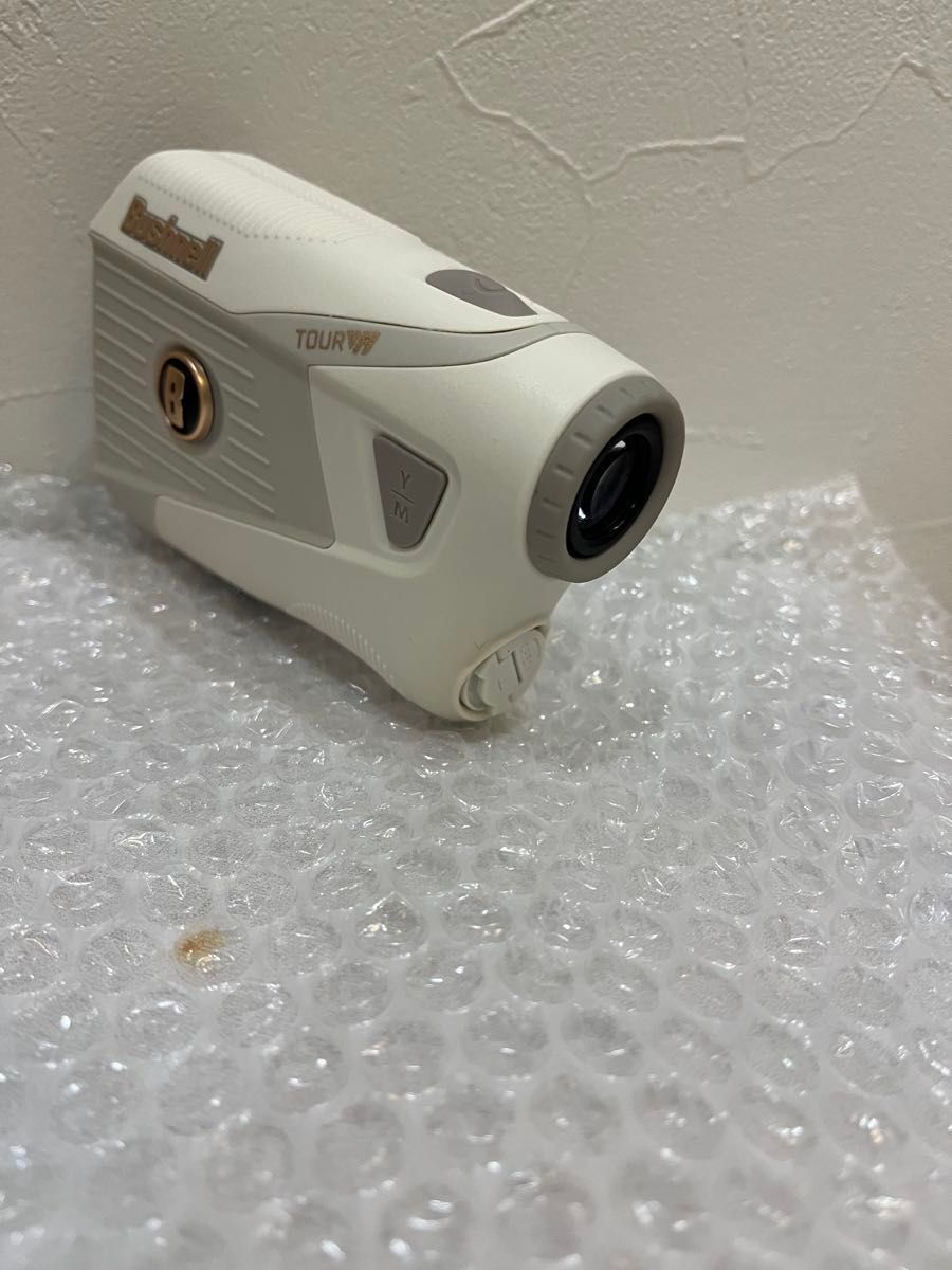 ブッシュネルBushnell TOUR VA ホワイトカラー ゴルフレーザー ブッシュネルBushnell TOUR VA ホワイトカラー ゴルフレーザー