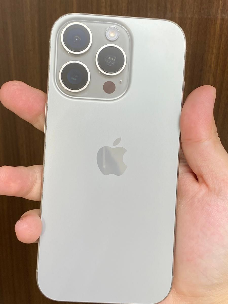 iPhone 16 Pro 256GB バッテリー最大容量100% 充放電回数1回 iPhone 16 Pro 256GB バッテリー最大容量100% 充放電回数1回
