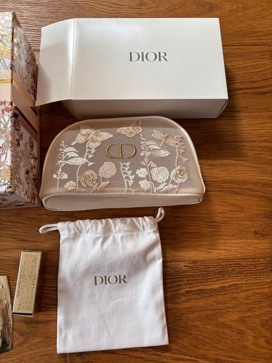 ディオール ノベルティ ポーチ Dior 母の日 ギフトボックス ディオール ノベルティ ポーチ Dior 母の日 ギフトボックス