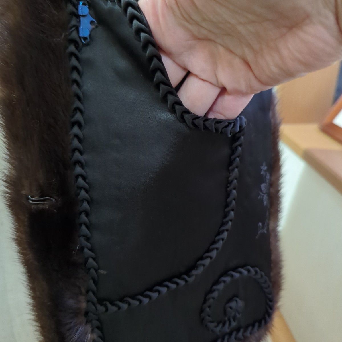 訳あり品】ミンク ショール / 肩がけ 毛皮 ベスト リアルファー 訳あり品】ミンク ショール / 肩がけ 毛皮 ベスト リアルファー