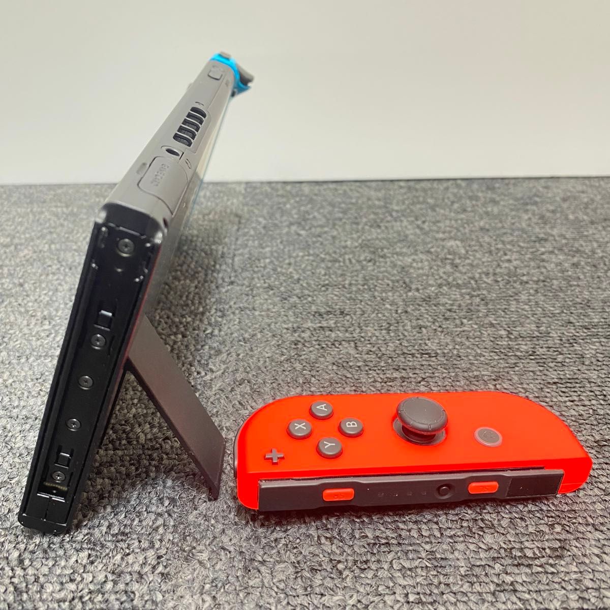 ニンテンドースイッチ Switch ネオンブルー・ネオンレッド 新型 ニンテンドースイッチ Switch ネオンブルー・ネオンレッド 新型