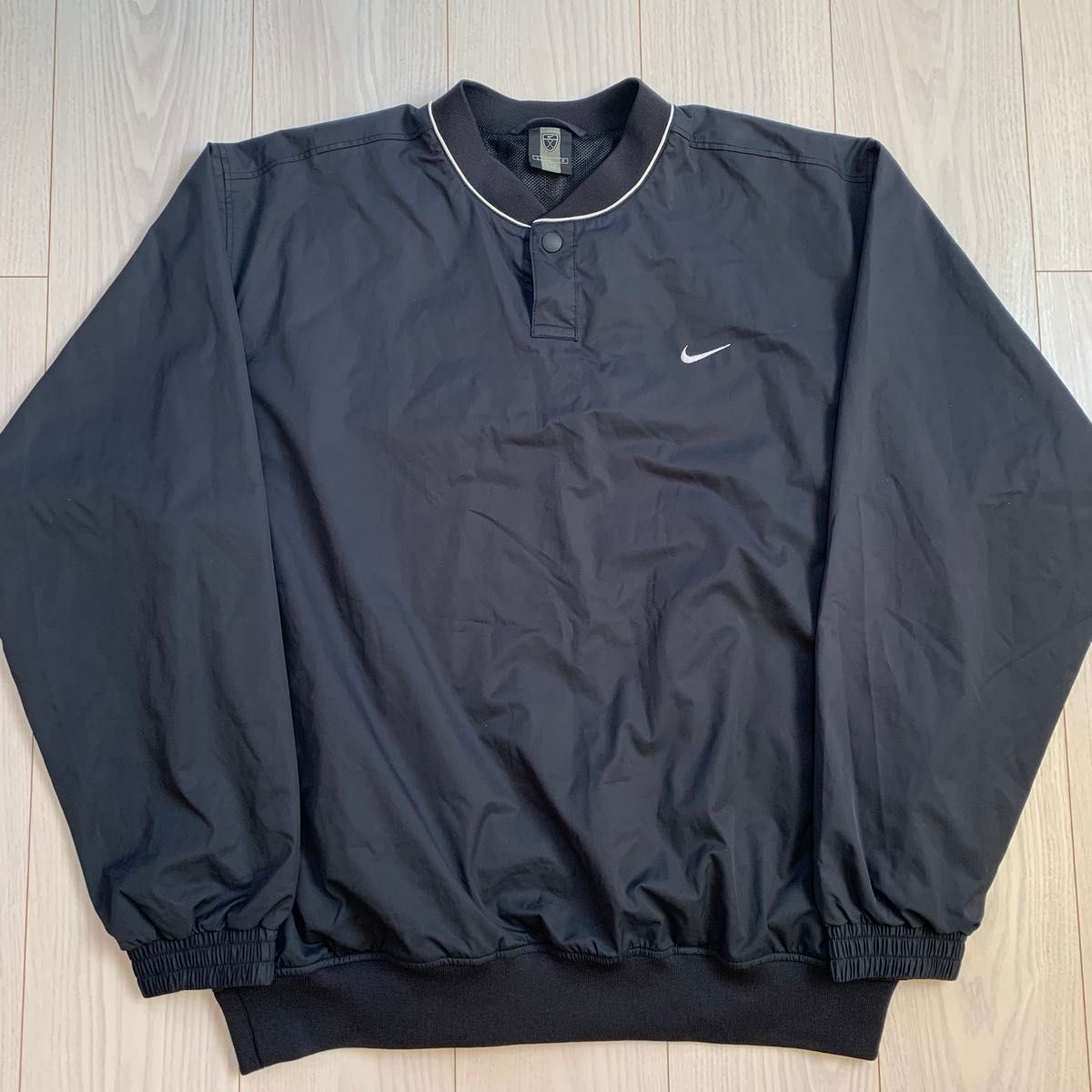 人気デザイン NIKE GOLF ナイキゴルフ プルオーバーナイロン 人気デザイン NIKE GOLF ナイキゴルフ プルオーバーナイロン